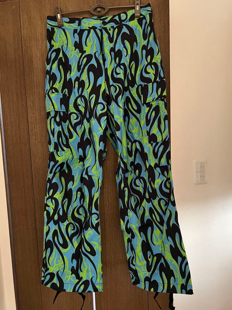 spark!!sound!!show!! スサシ ヒバナカモフラパンツ