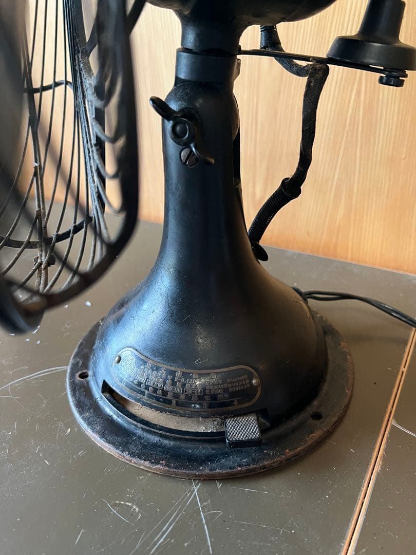 扇風機 芝浦製作所　昭和風　クラシック 黒　ヴィンテージ　レトロ