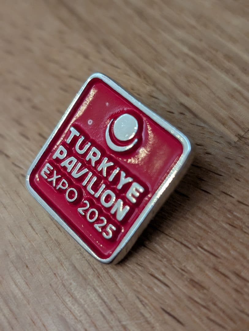 トルコパビリオン　スタッフ用ピンバッチ　大阪・関西万博　EXPO2025 レア