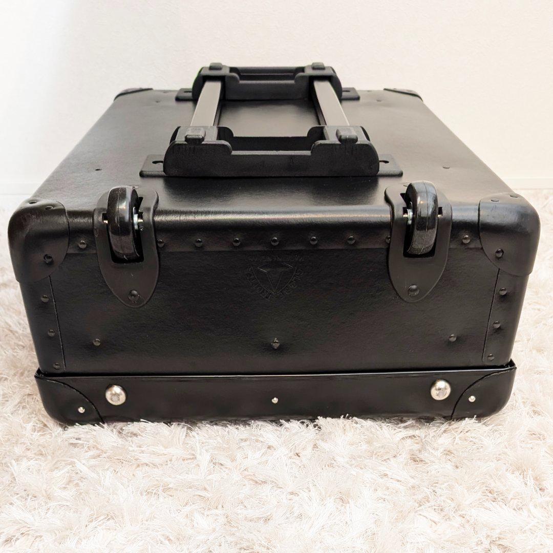 美品★グローブトロッター２輪／21インチ３５Ｌ中古トロリースーツケース鍵ベルト付