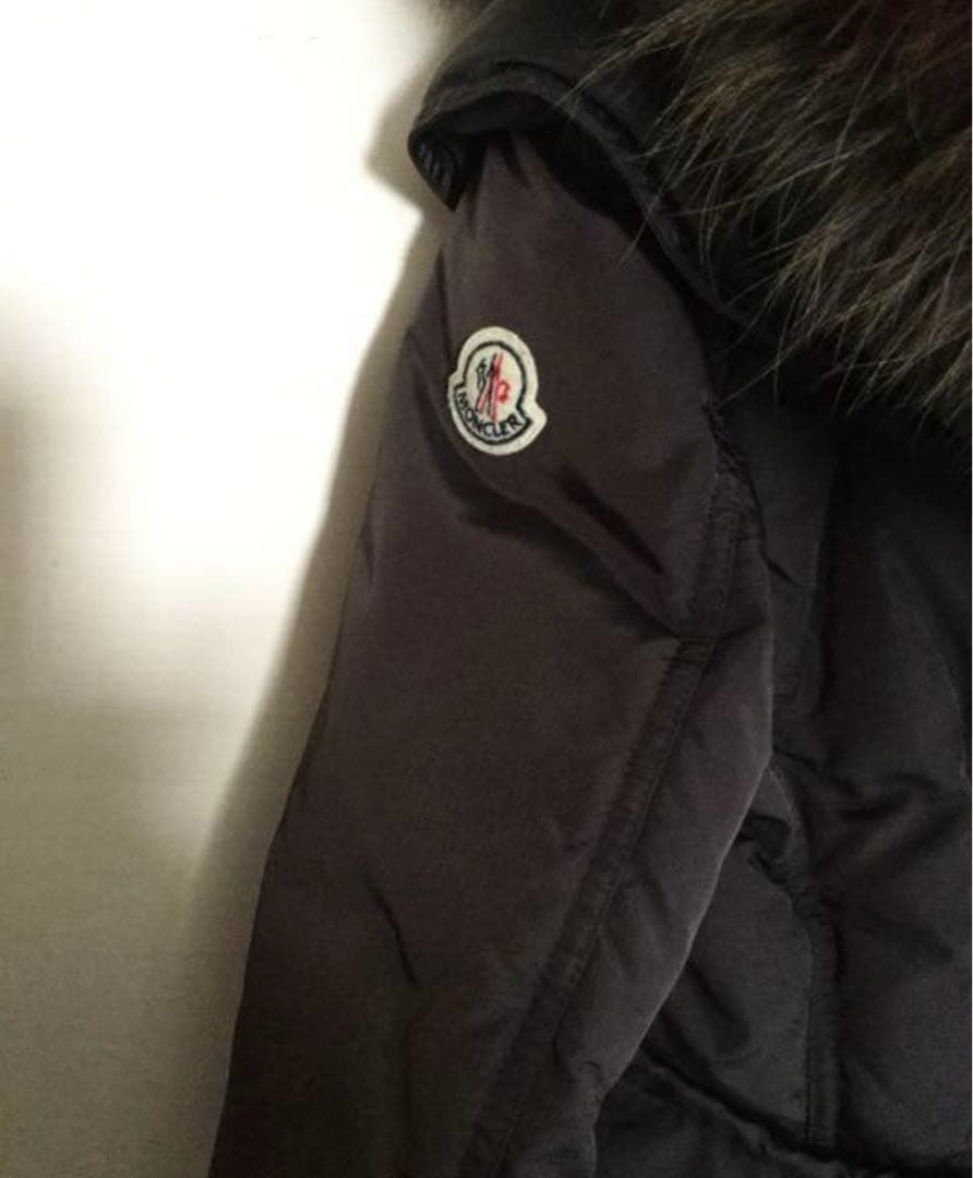 美品 入手困難モンクレール PHALANGEREファーフード付きダウンコート