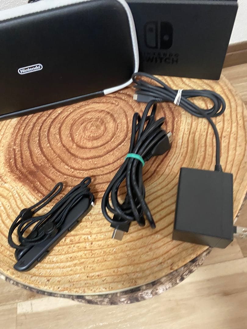 Nintendo Switch ニンテンドースイッチ本体　GRN/WHT 箱無し