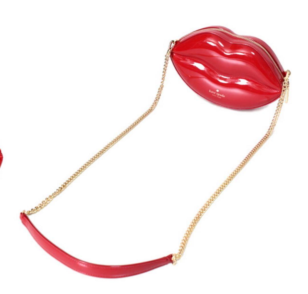 【新品未使用】Kate spade ショルダーバッグ 3D リップ　クロスボディ