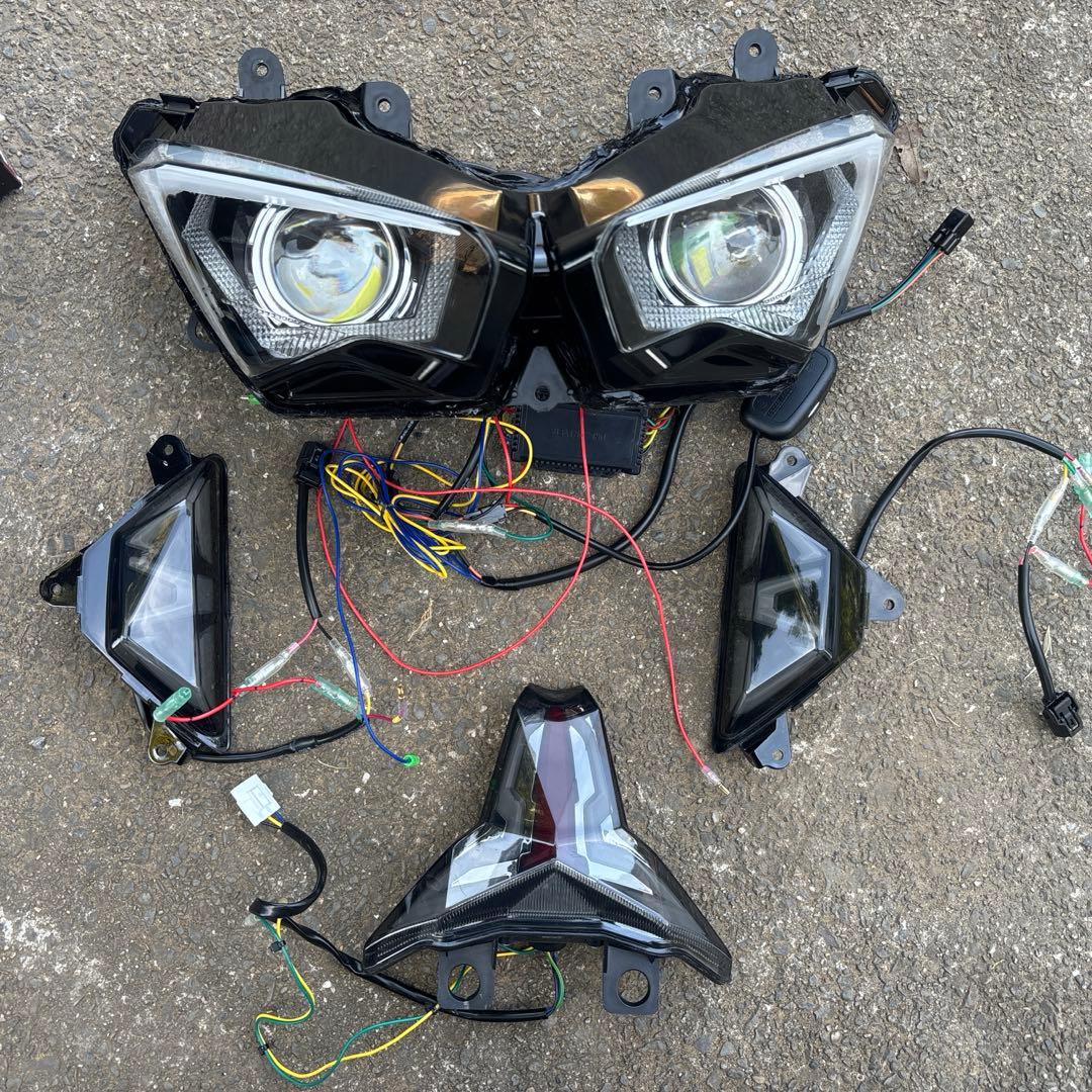 kaedear zx25r ヘッドライトセット