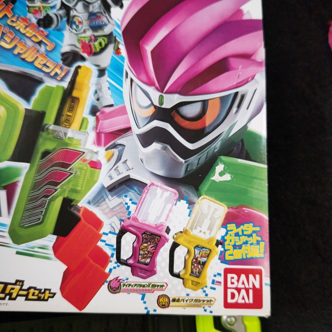 仮面ライダーエグゼイド　 変身ベルト　 DXゲーマドライバー　バンダイ