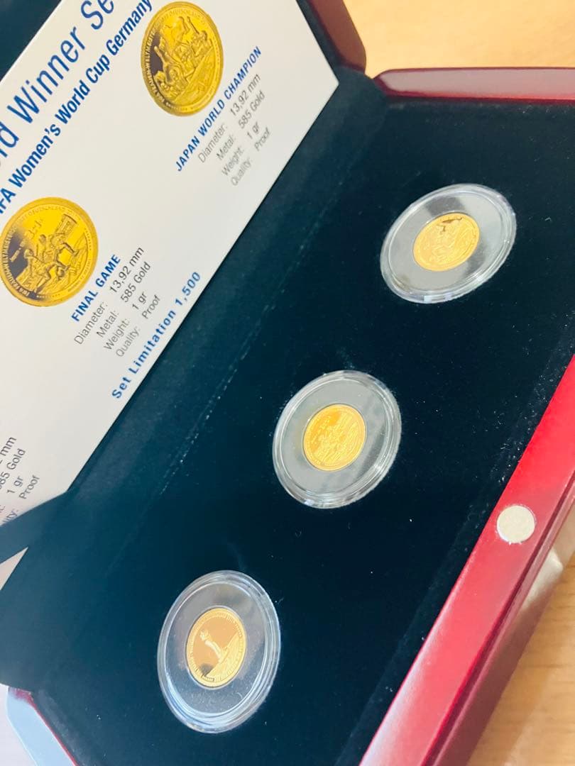 希少！ プレミア品！FIFA女子2011年W杯ドイツ大会優勝記念メダルセット