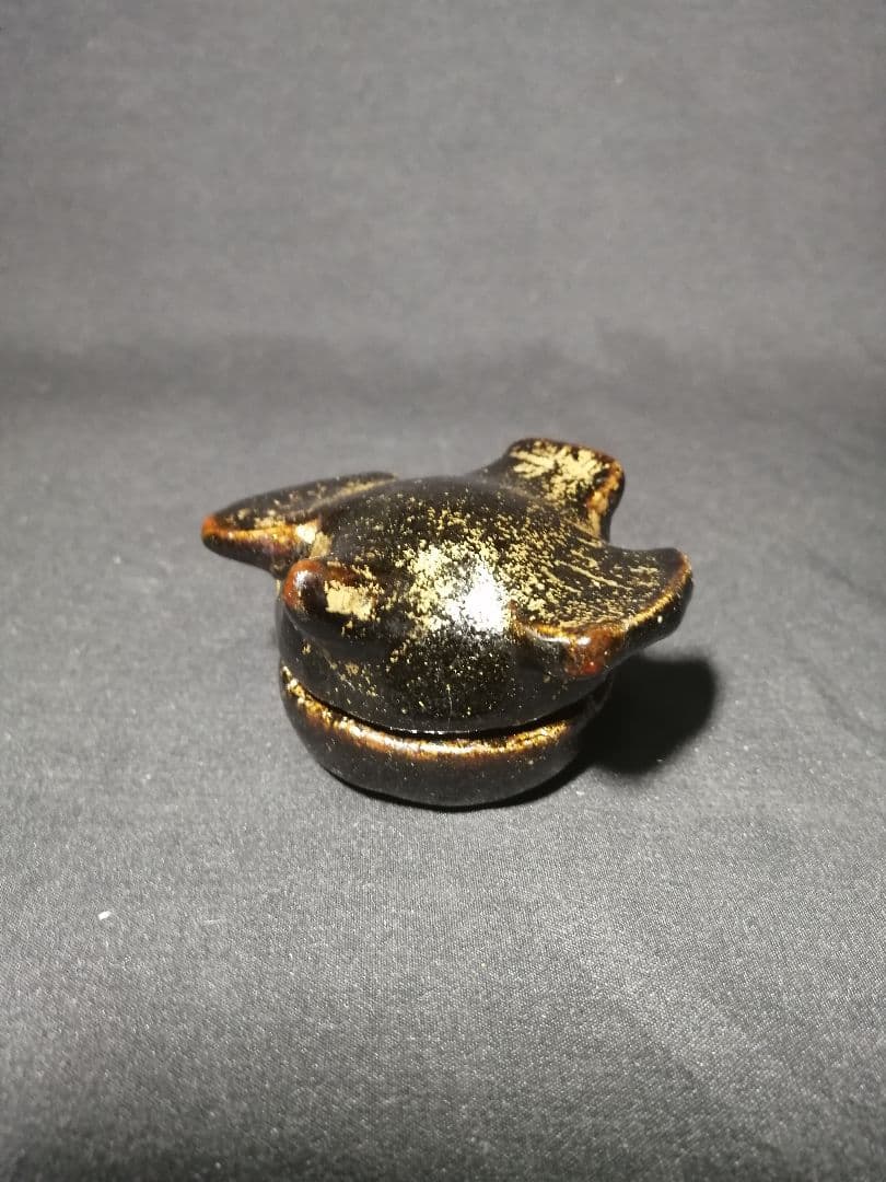 【茶道具】楽家四代一入作　雀香合　十二代弘入識箱　香合194