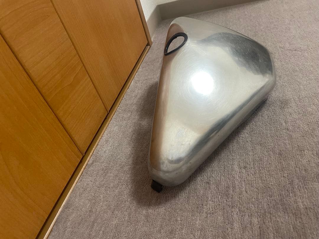 K*D様 オイルタンクカバー　スポーツスター 03