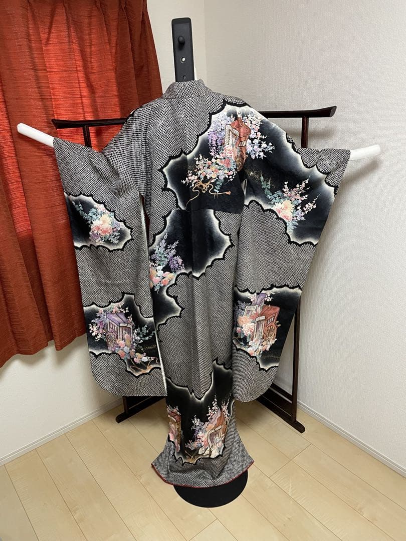 し*ん様 最終値下げ‼️早い者勝ち‼️【美品】振袖 正絹 絞り 花柄　御所車　成