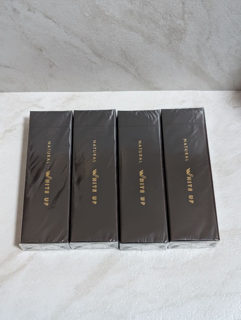 ワールドレップ ホワイトアップ ミネラルエマルジョンクリーム クリア 4個