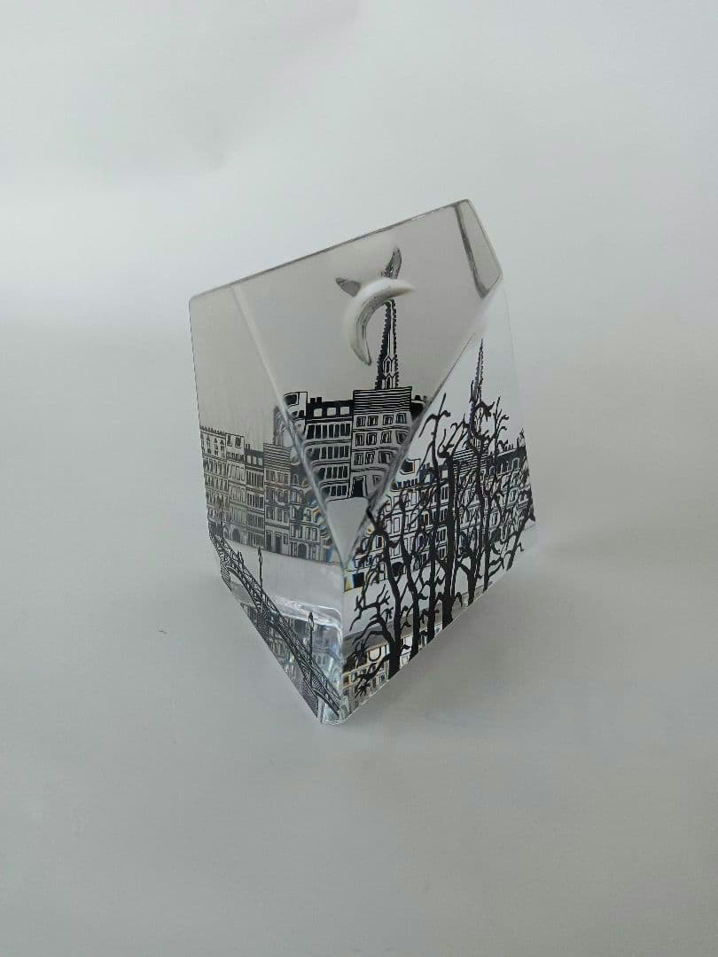 Baccaratバカラ　月と太陽の風景　9面体クリスタル置物箱入り