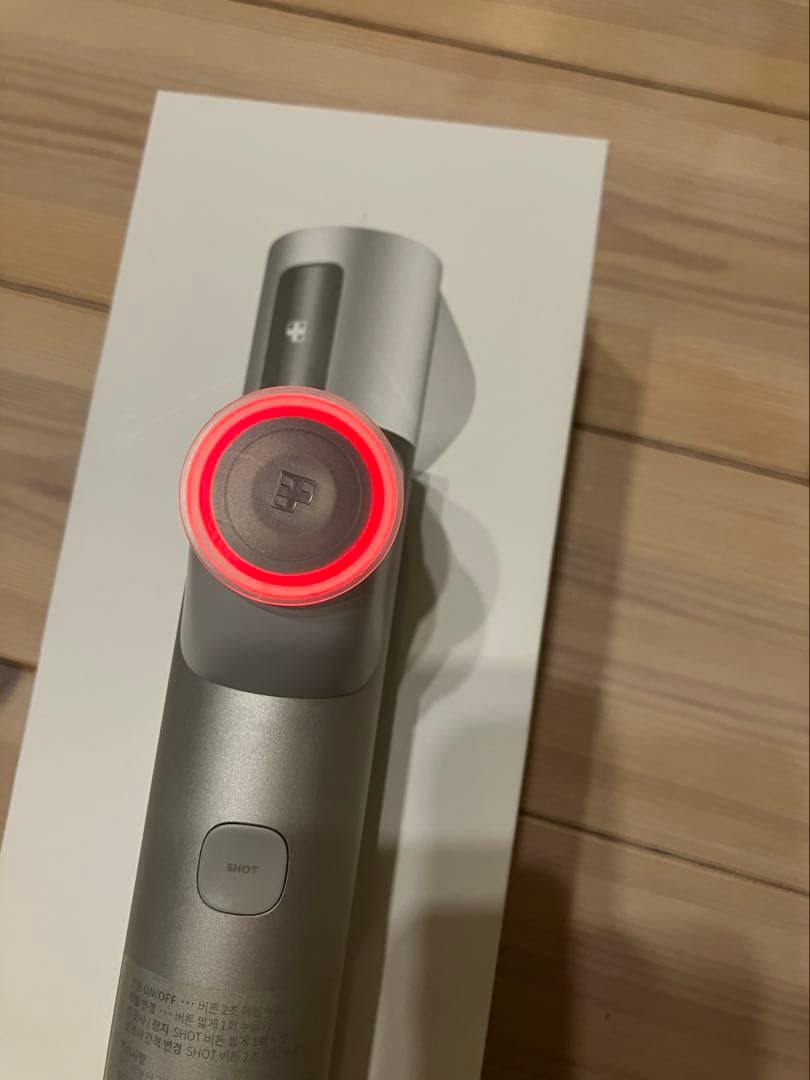 メディキューブ AGE-R 美顔器 ハイフォーカスショット