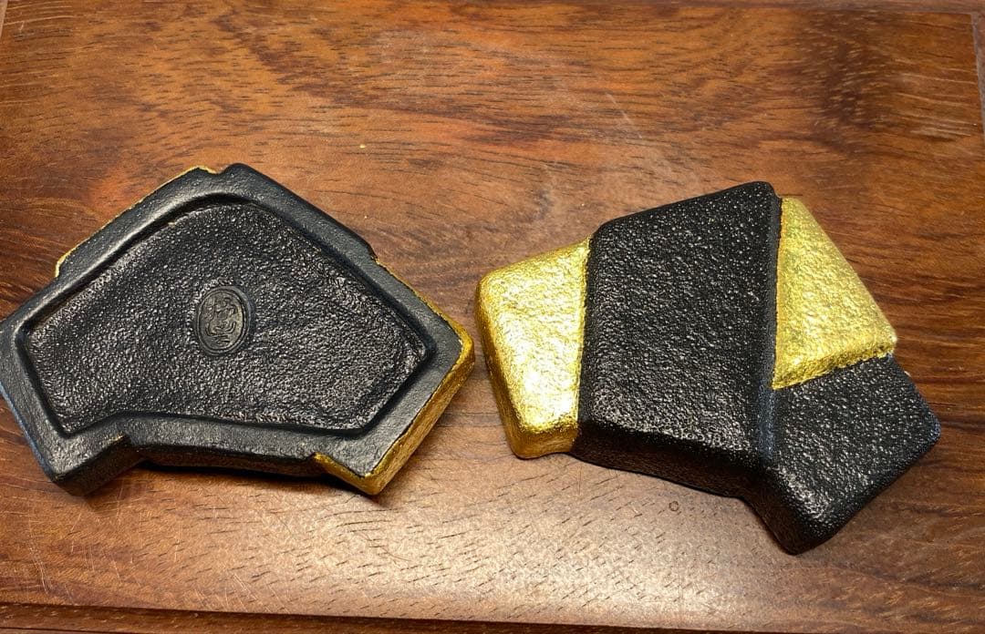 【茶道具】寒川栖豊造　那智黒結文香合（共箱）