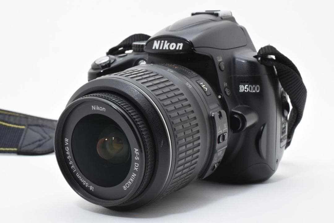 【大人気】 Nikon ニコン D5000 レンズセット デジタル一眼カメラ