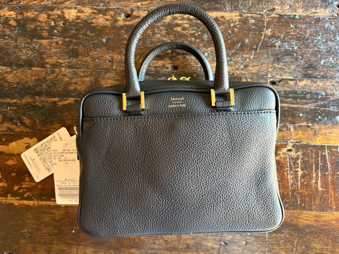 Manuel MILANOレザーバッグ　ブラック