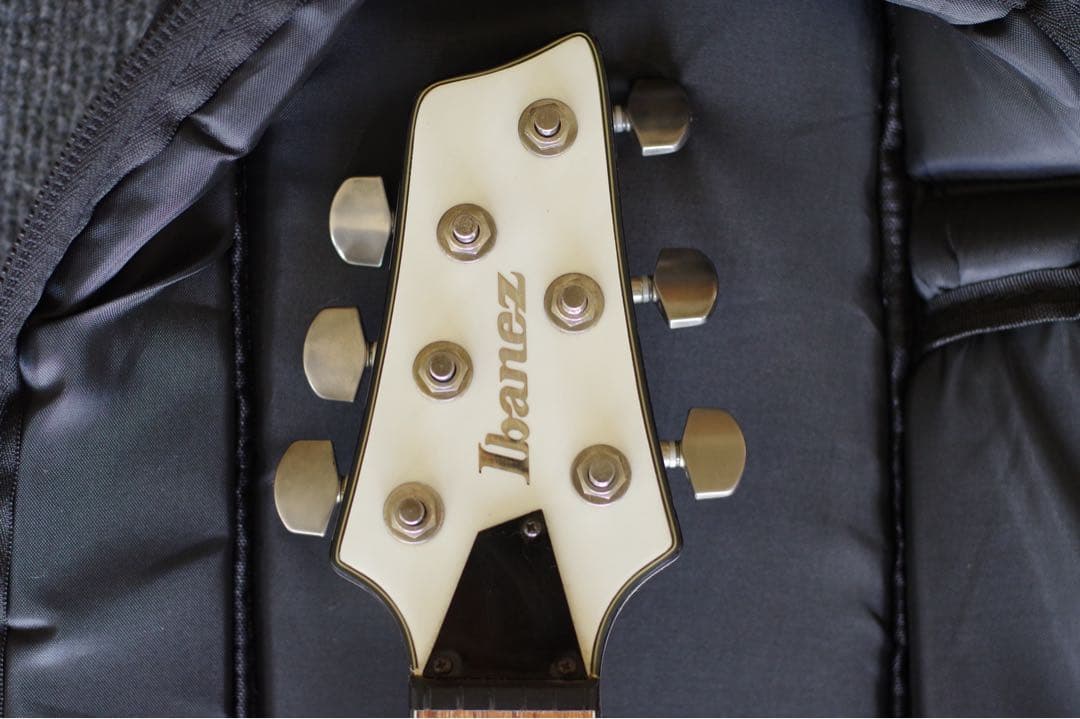 希少白！Ibanez SZ320EX 美品 DuncanPU＋新品ギグバッグ付！