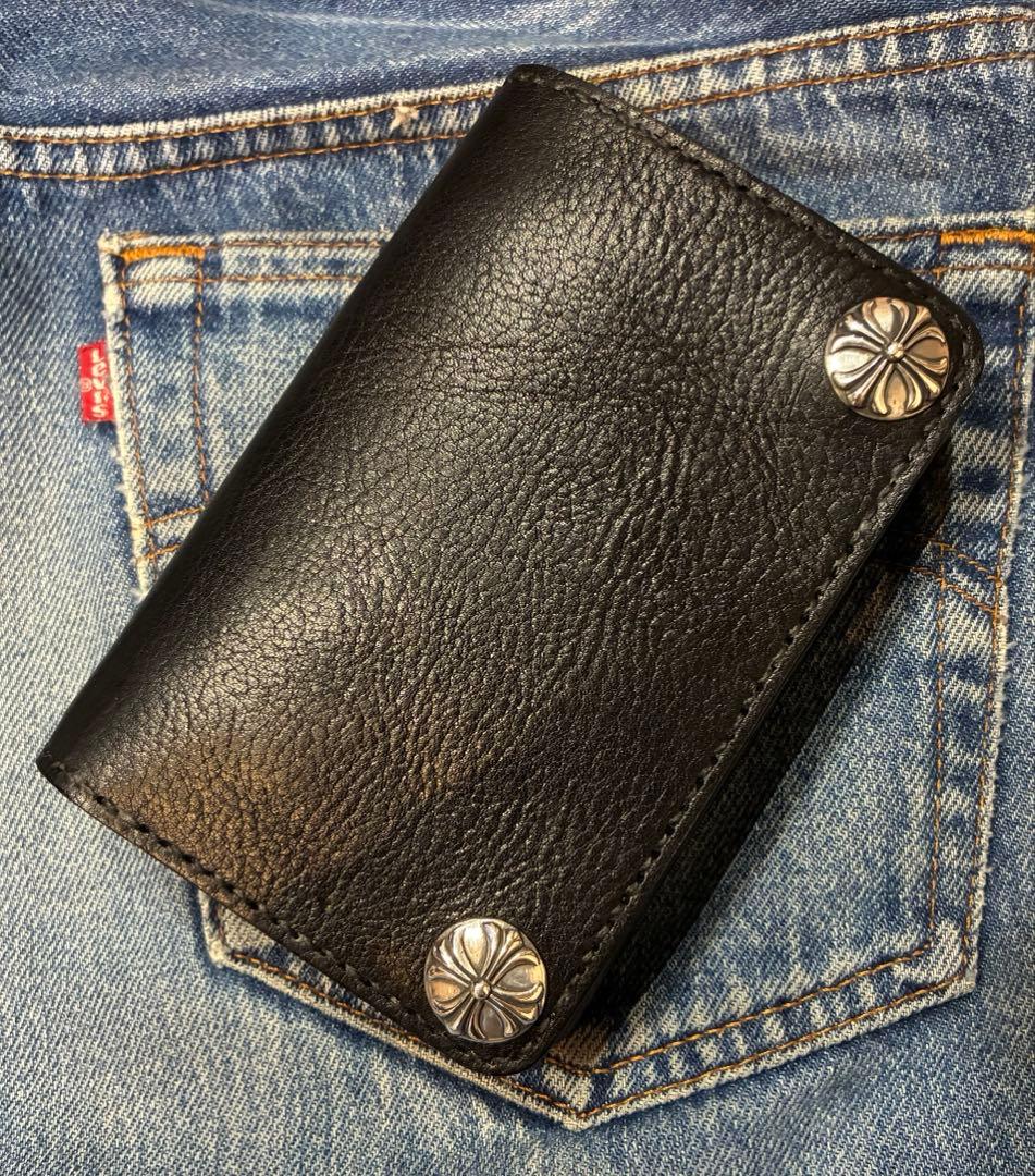 ミドルトラッカーウォレット　シュリンク　ブラスゴールドクロスコンチョ　裏ポケット