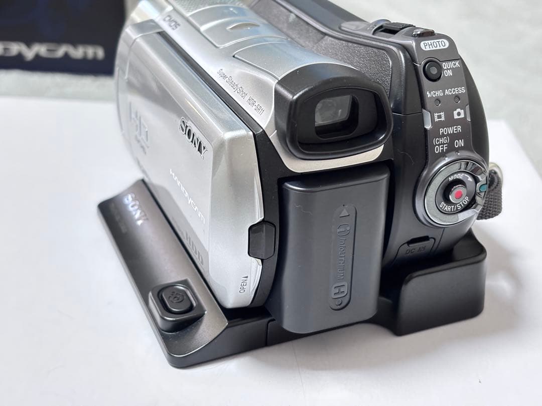 ビデオカメラ SONY HDR-SR11 FULLHD HANDYCAM