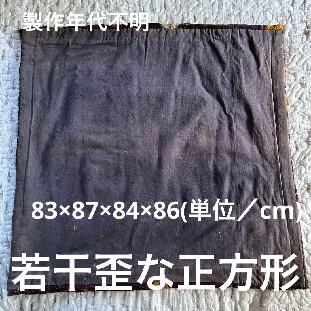 チベッタン／wool地.絞り十字紋様／座布団ないしは家畜のブランケット