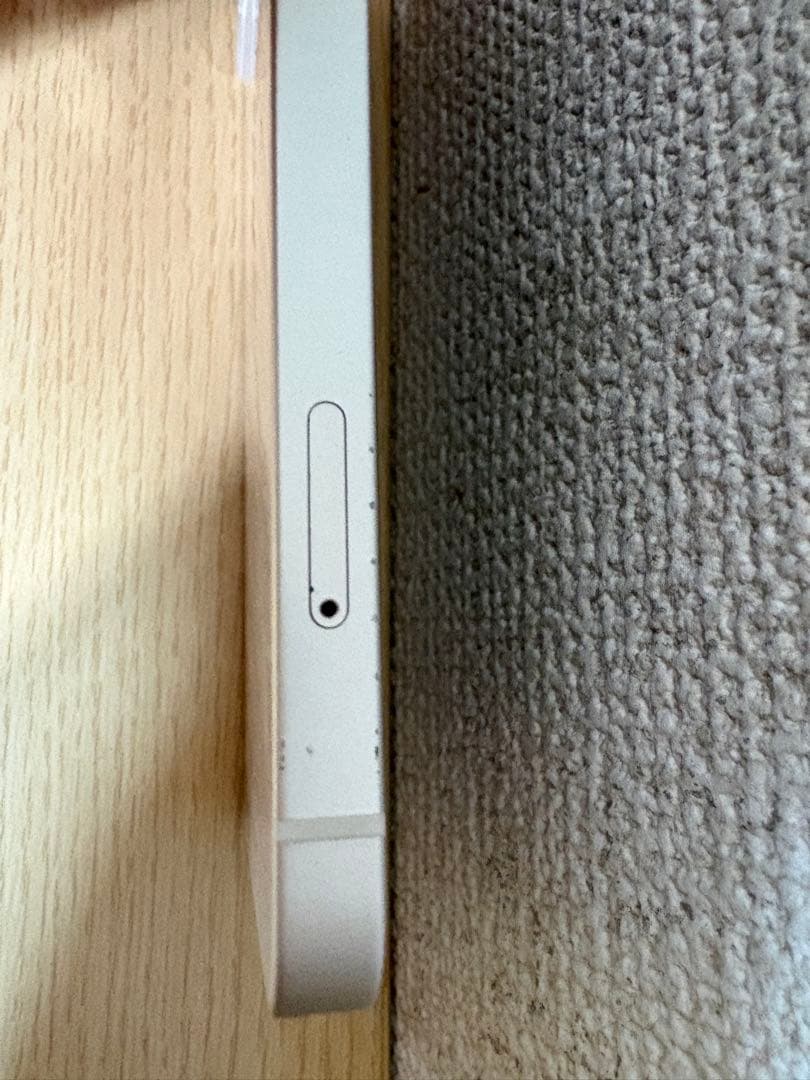 Apple iPhone 13 スターライト　本体　256GB