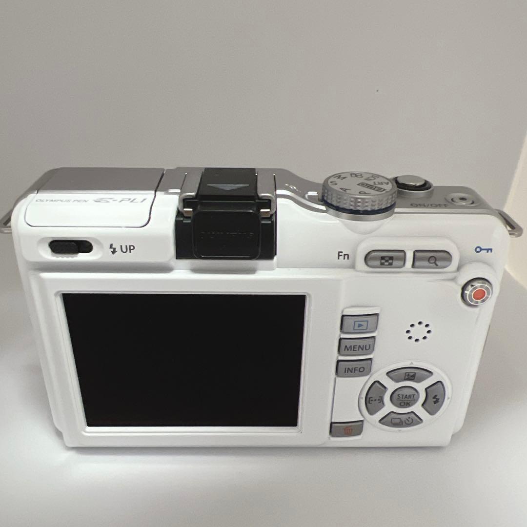 OLYMPUS PEN Lite E-PL1 ダブルレンズ　ホワイト付属品あり