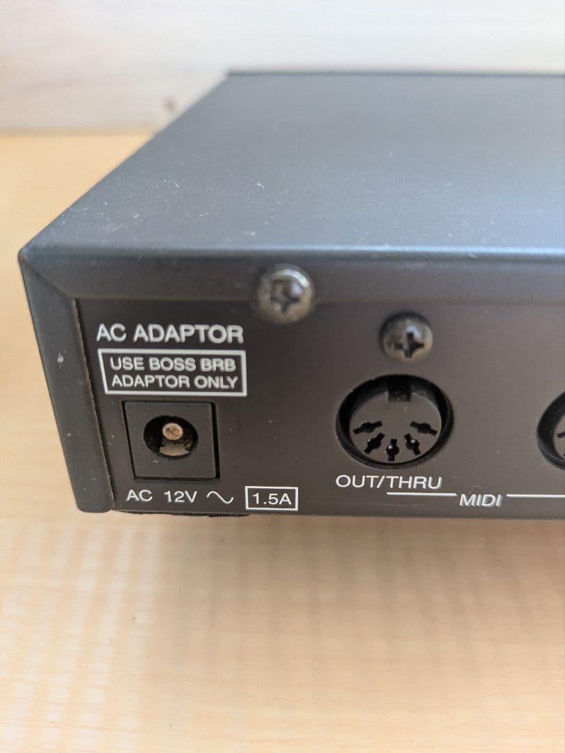 BOSS SE-70 スーパーエフェクトプロセッサー　アダプター付き