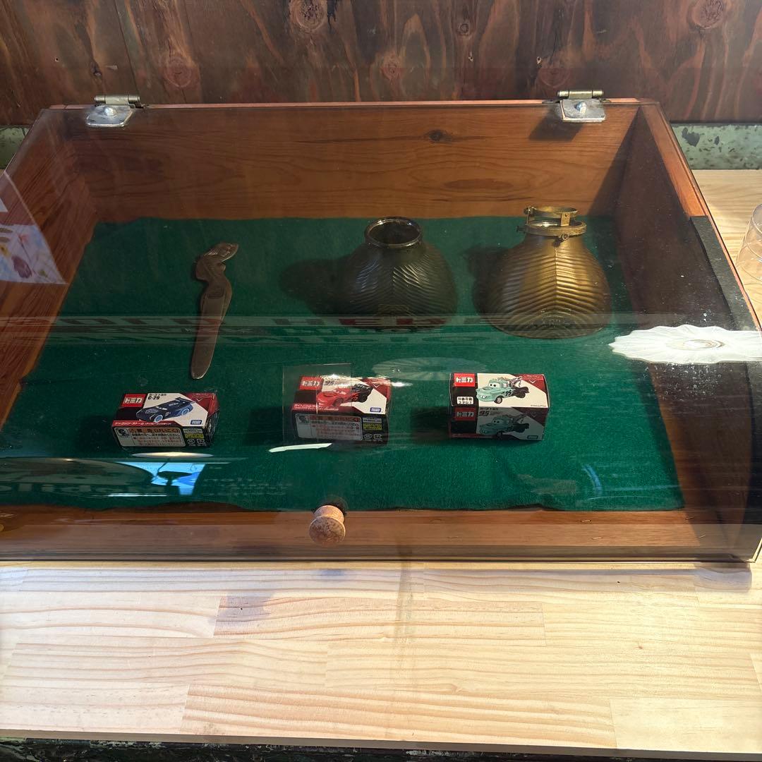 アンティーク　ショーケース　コレクション　ケース　ディスプレイ