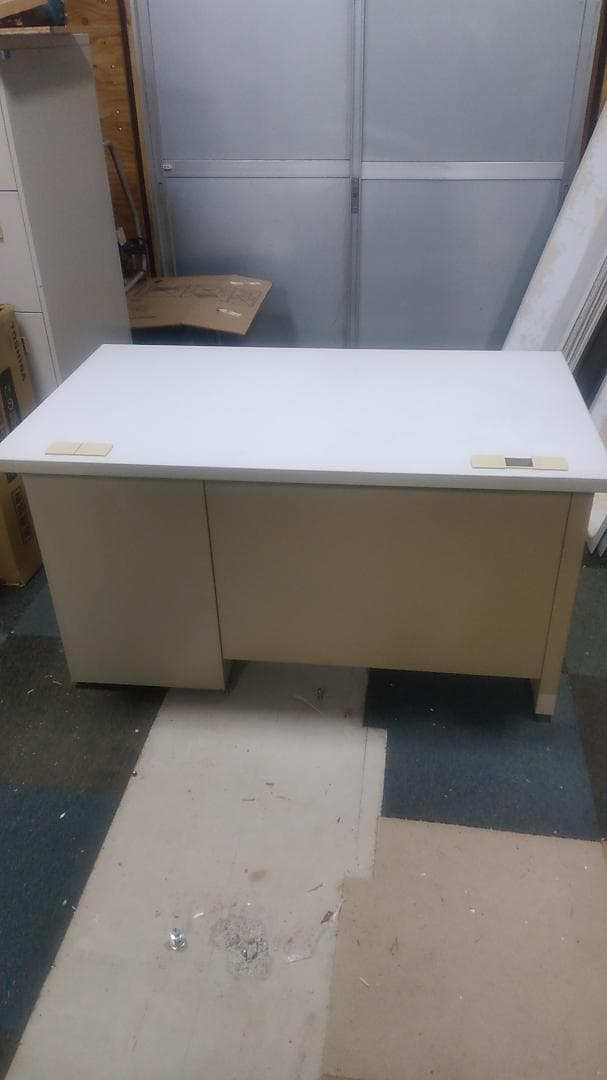 【送料込み】事務机オフィスデスク120鍵付き