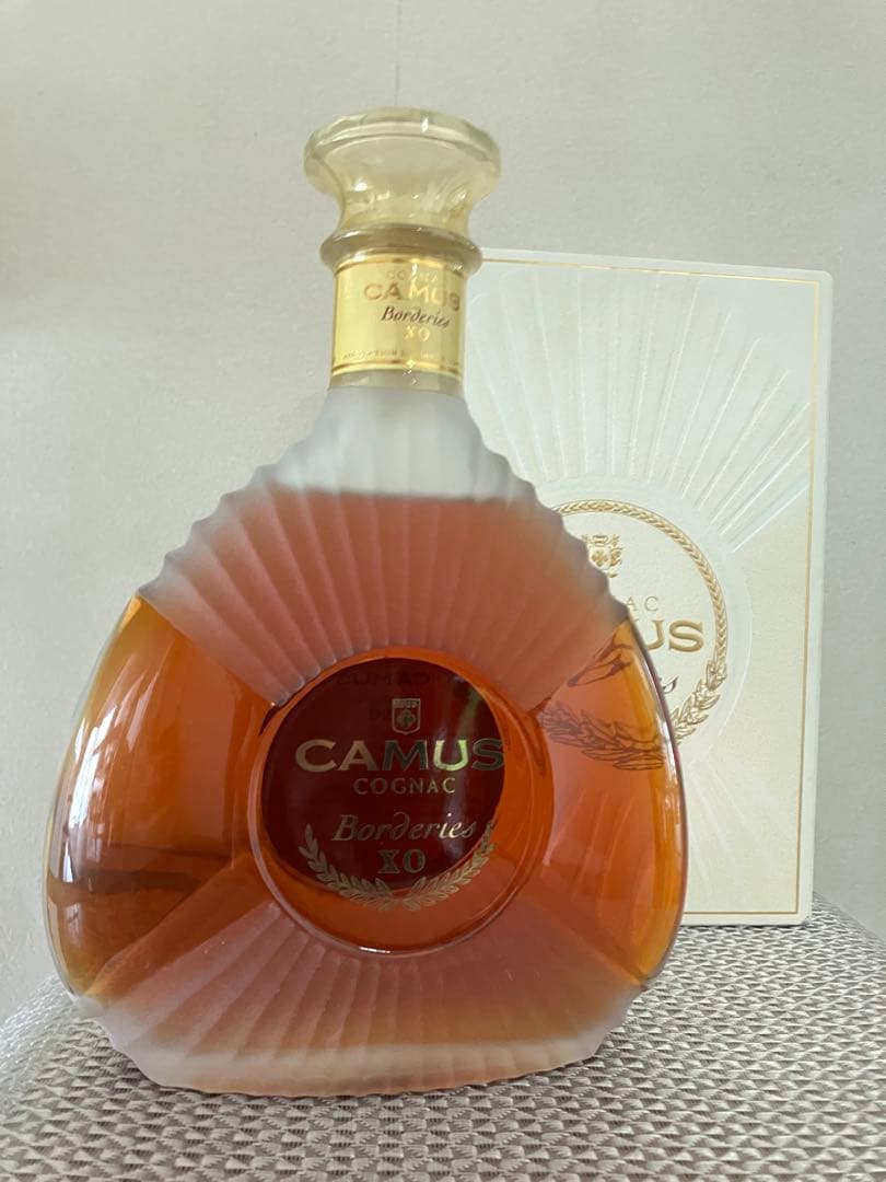 【保存品】CAMUS Borderies XO 700ml専用ボックス付き