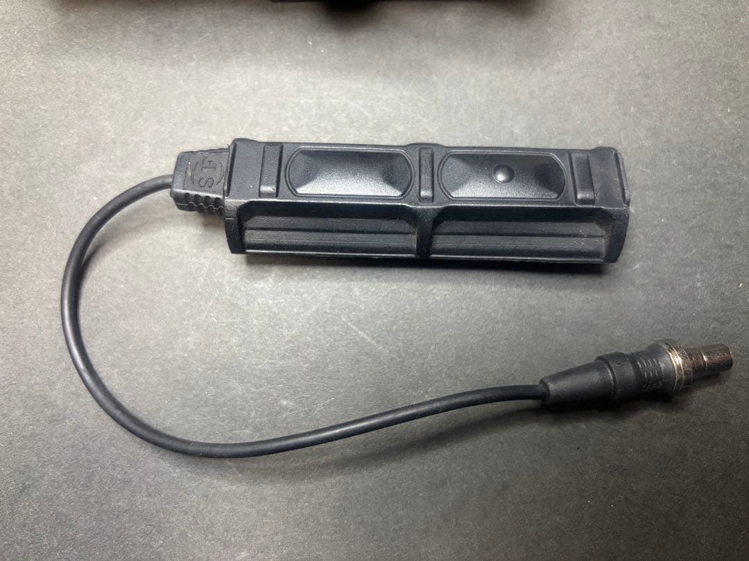 シュアファイア　M720V フラッシュライト