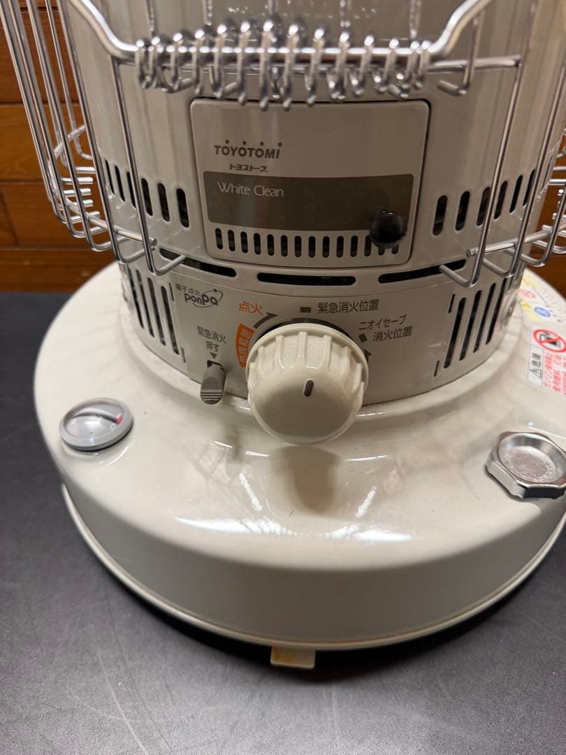 コンパクト石油ストーブ　KS-67H TOYOTOMI