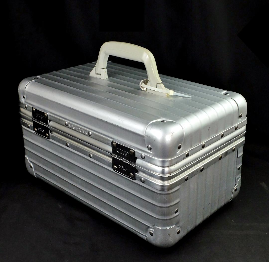 リモワ　946.38 『OPAL/オパール』アルミビューティケース 17L 鍵付