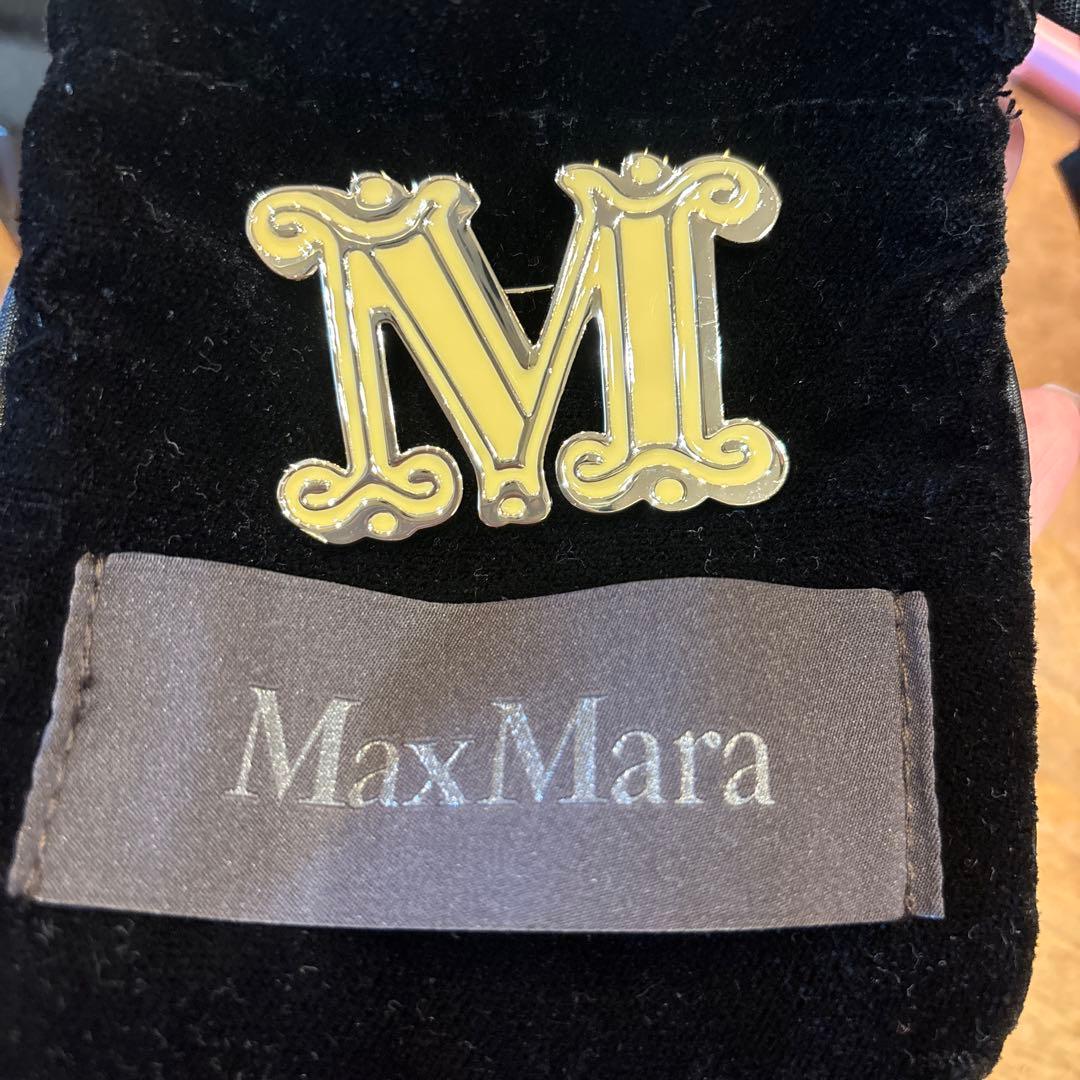 MAX MARA マックスマーラ　ブローチ　M