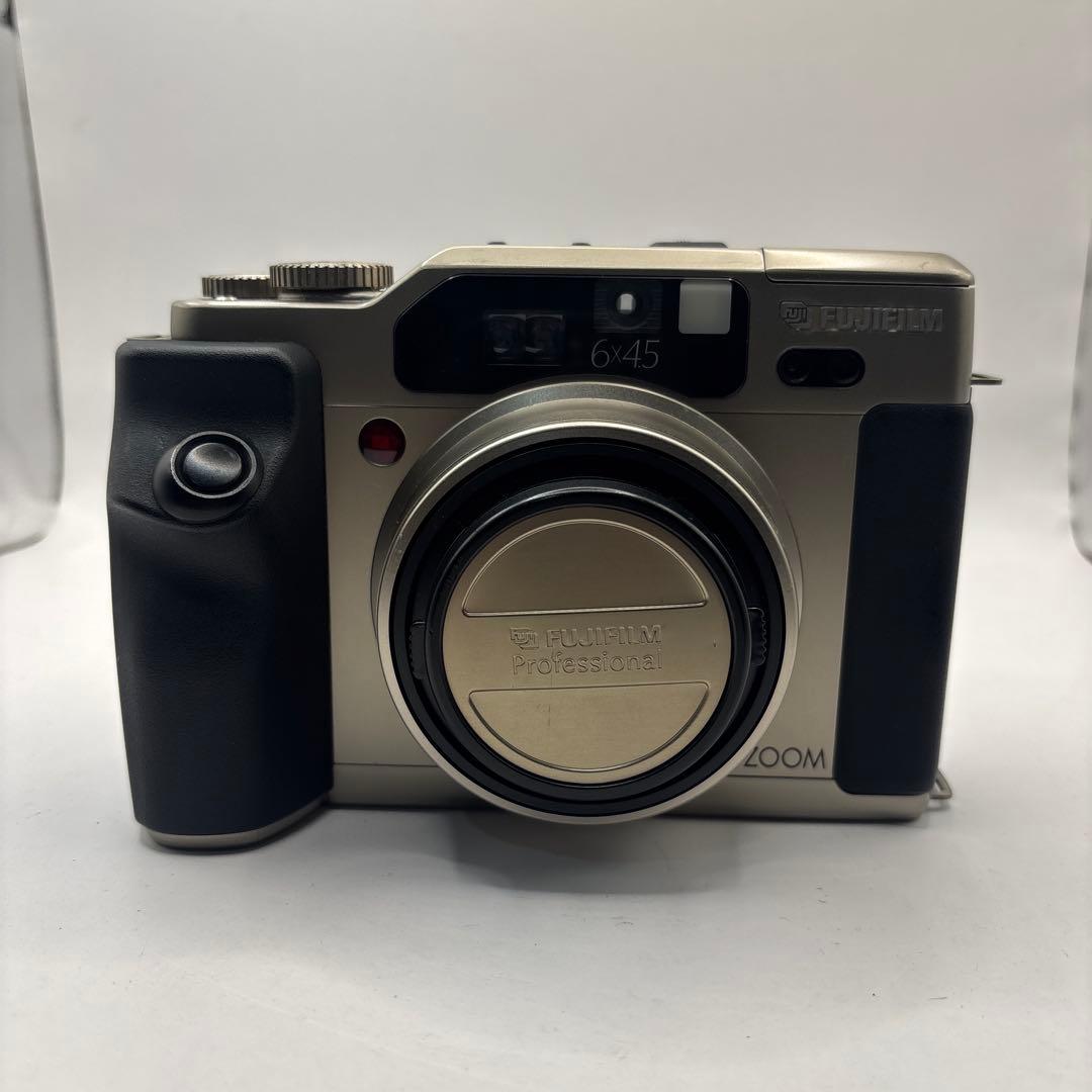 フィルムカメラ FUJIFILM GA645zi Professional
