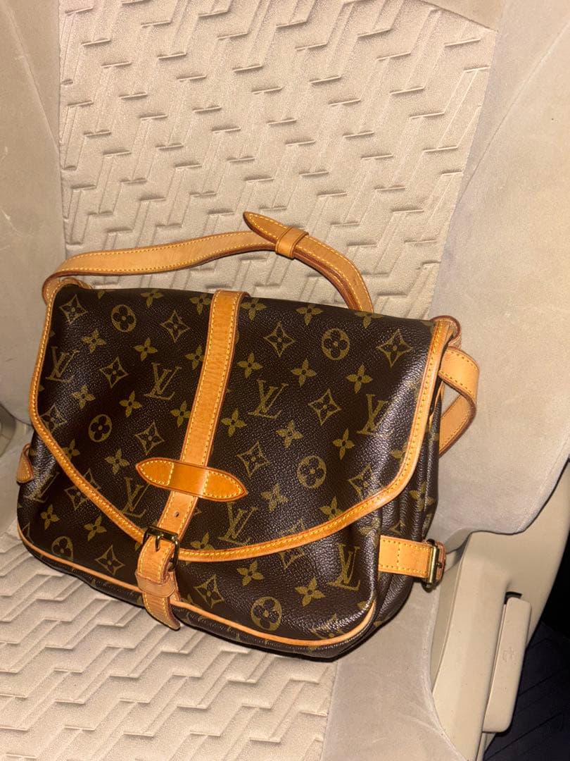 Louis Vuitton ルイヴィトン　ソミュール30 モノグラム 美品