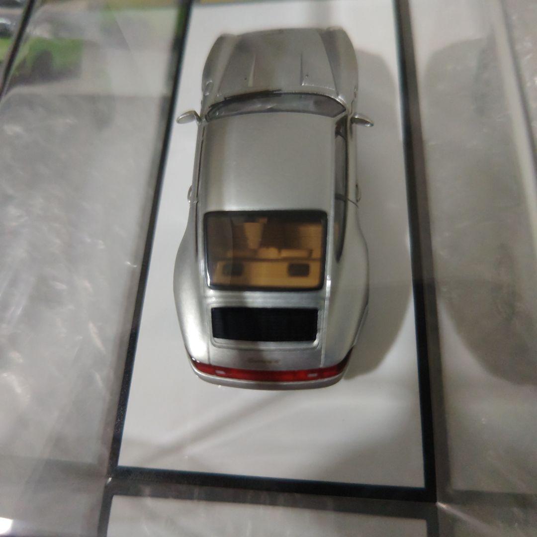 1/43　VISION　ポルシェ911　カレラ4　シルバー　1995