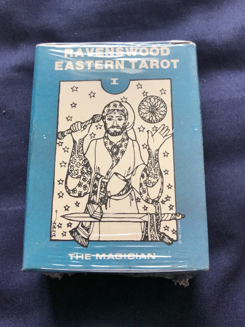 【レア】RAVENSWOOD EASTERN TAROT(未開封)
