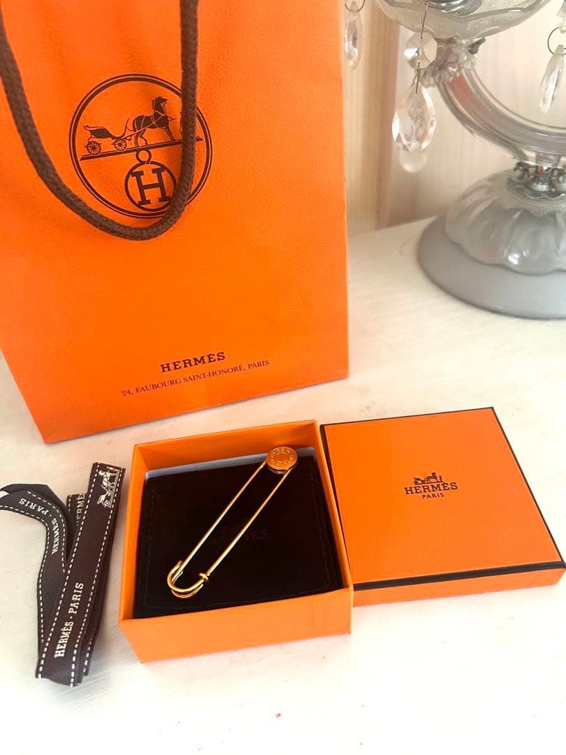 エルメス　セリエ ゴールド ピン ブローチ