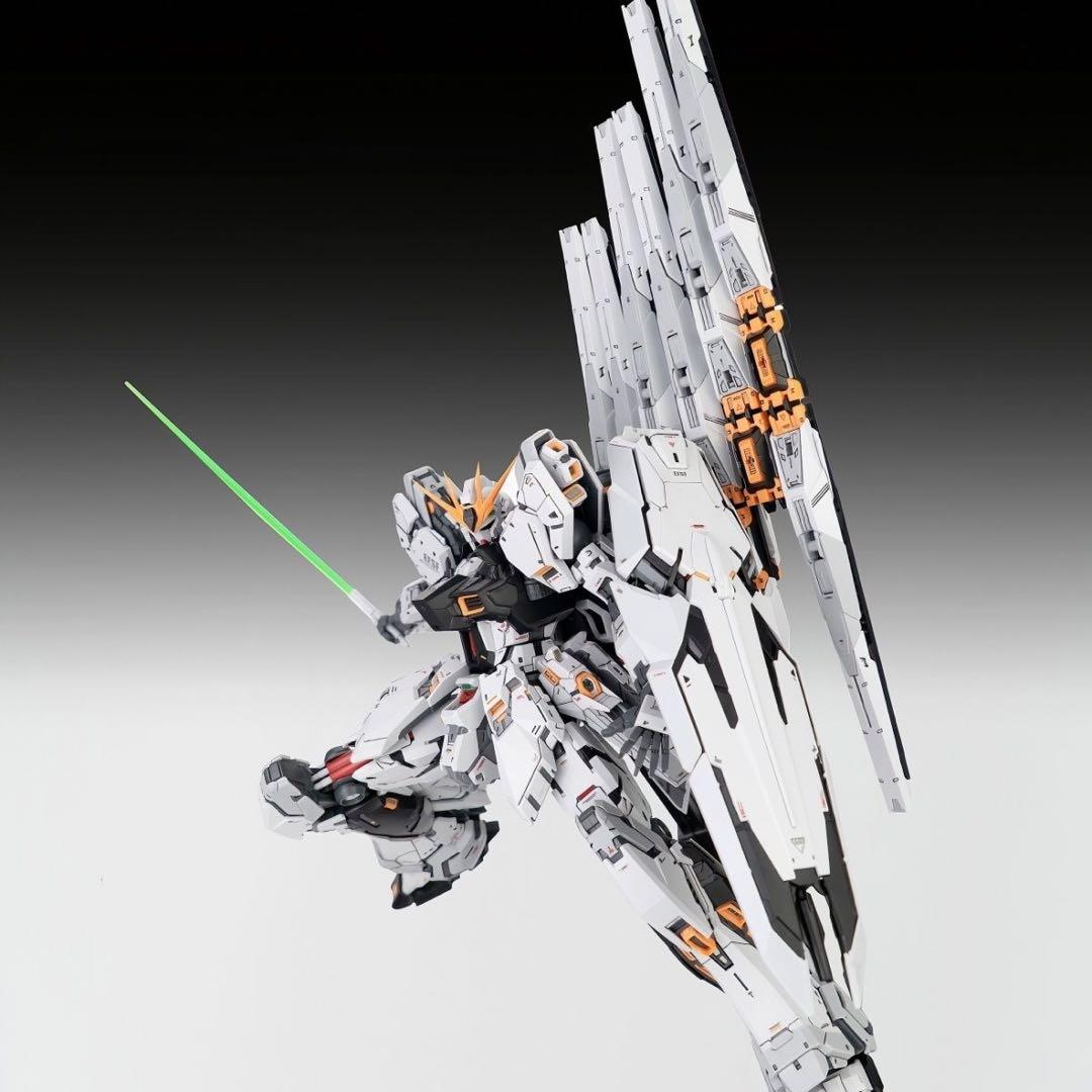 海外プラモ　 1/100 CMM-V νガンダム　ダブルファンネル付き
