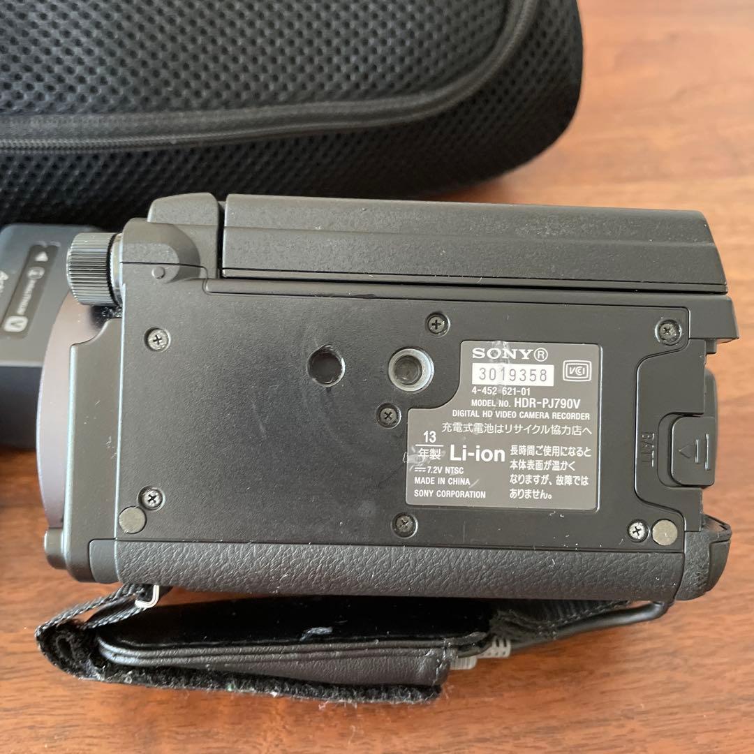 ソニー　SONY HDR-PJ790V
