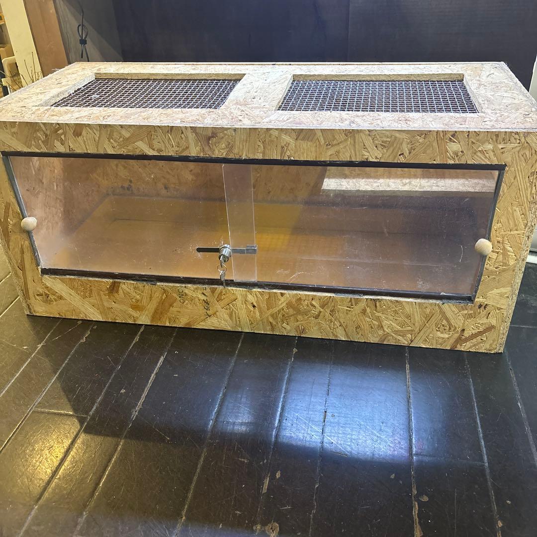 大型OSBボード飼育ケージ　爬虫類　リクガメ 鍵付き