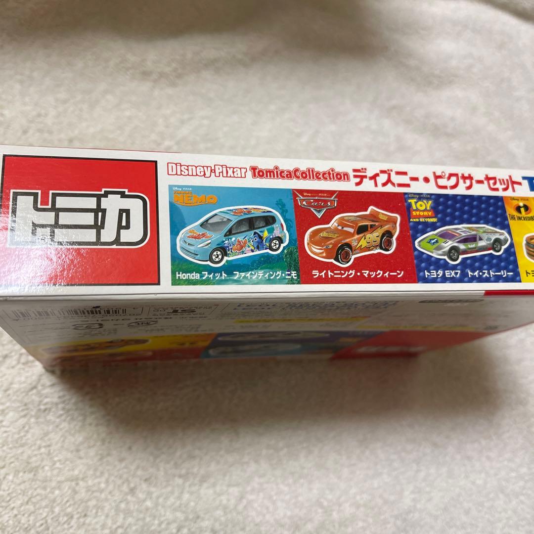 トミカ　ディズニーピクサーセット