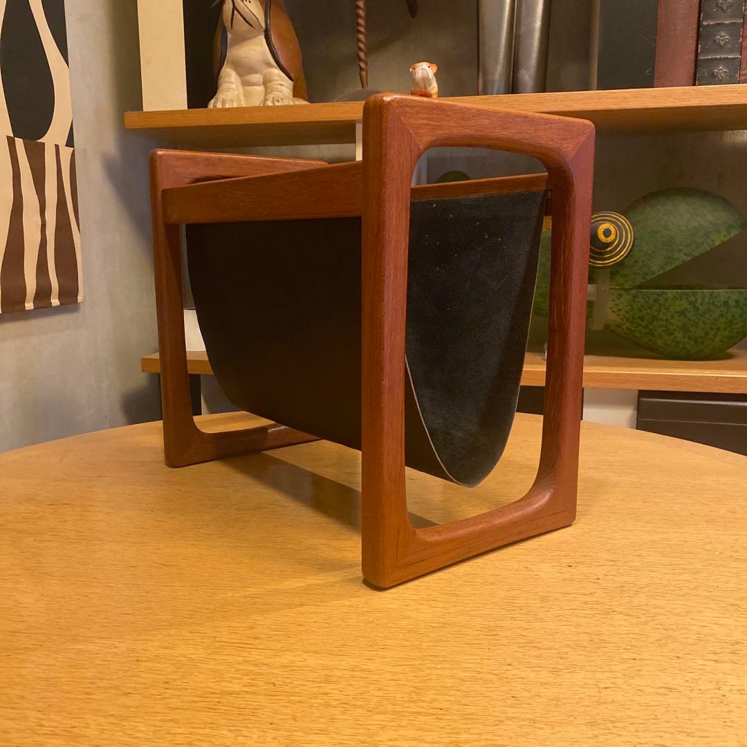 デンマークAksel Kjersgaard チーク材マガジンラック