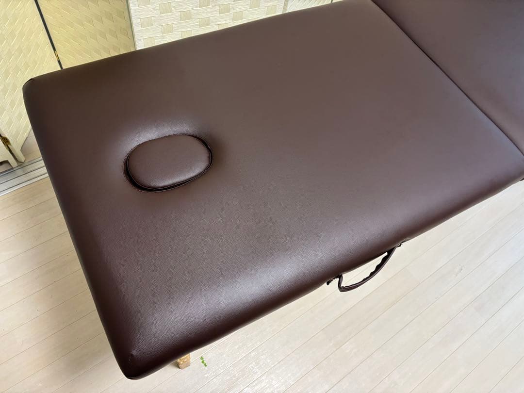 エステベッド　マッサージベッド　【ビューティーガレージ】