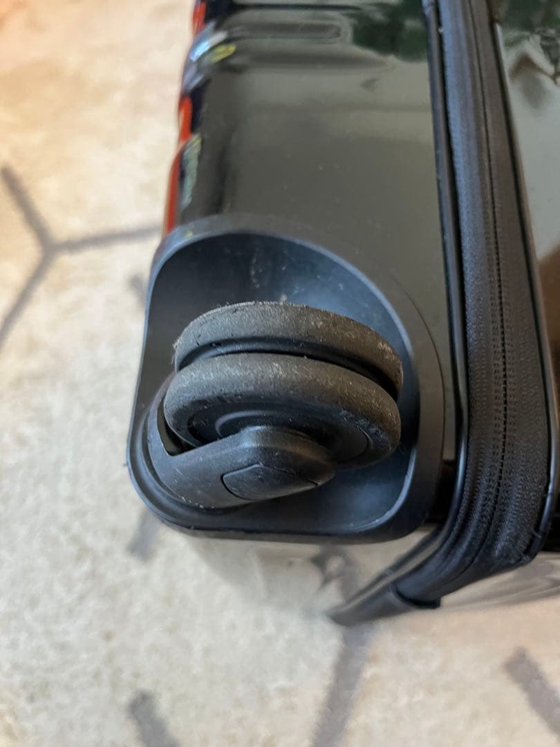 TUMI スーツケース 黒(機内持ち込み可)