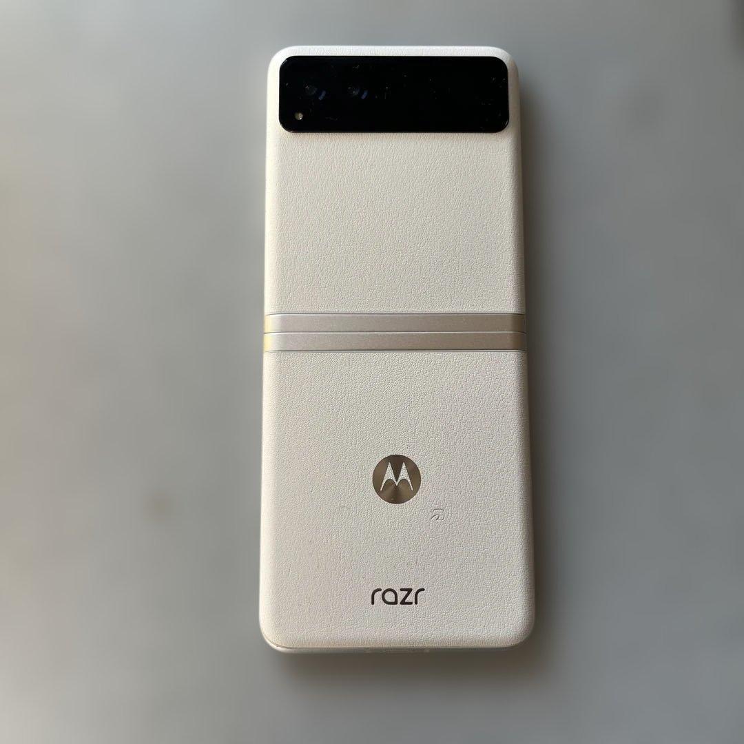motorola razr 40s 256GB ホワイト