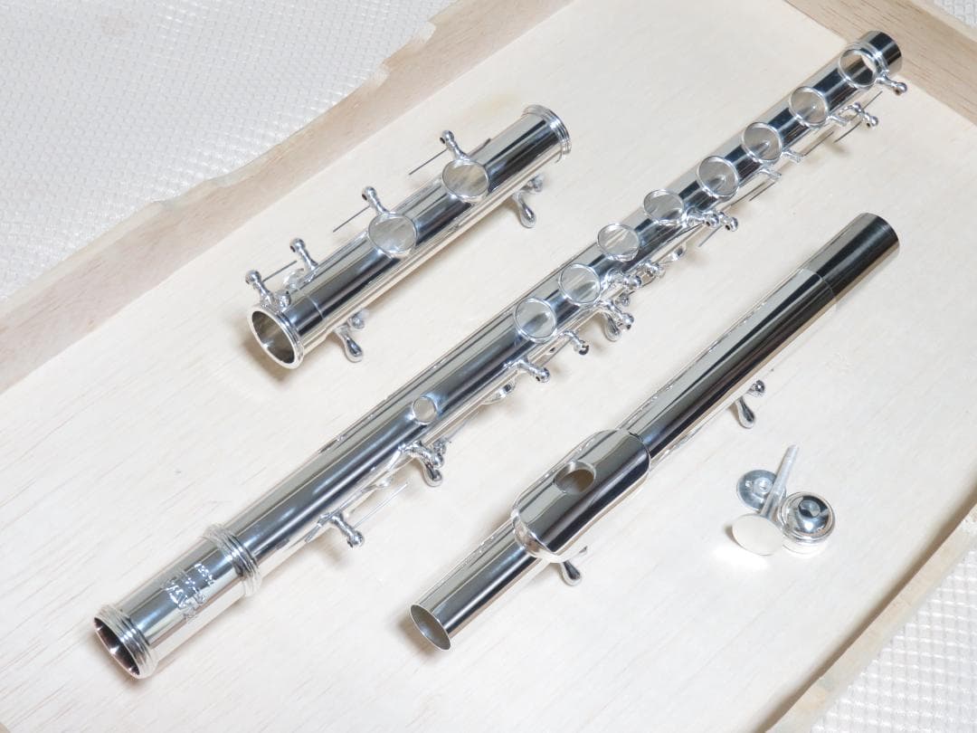 美品　メンテナンス済み　フルート　カワイ楽器（イワオ楽器製作所製造）リップ銀製