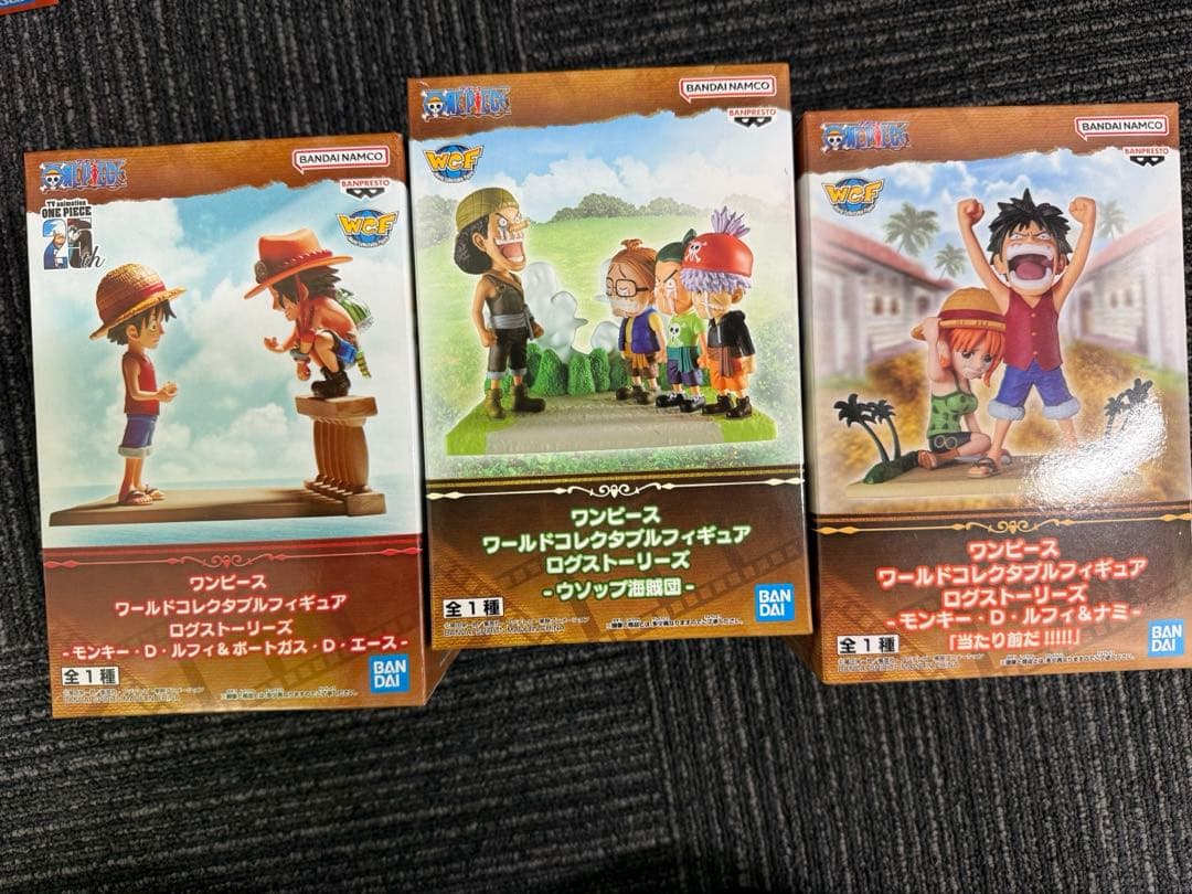 新品！ワンピース　フィギュア、ルームライトなど