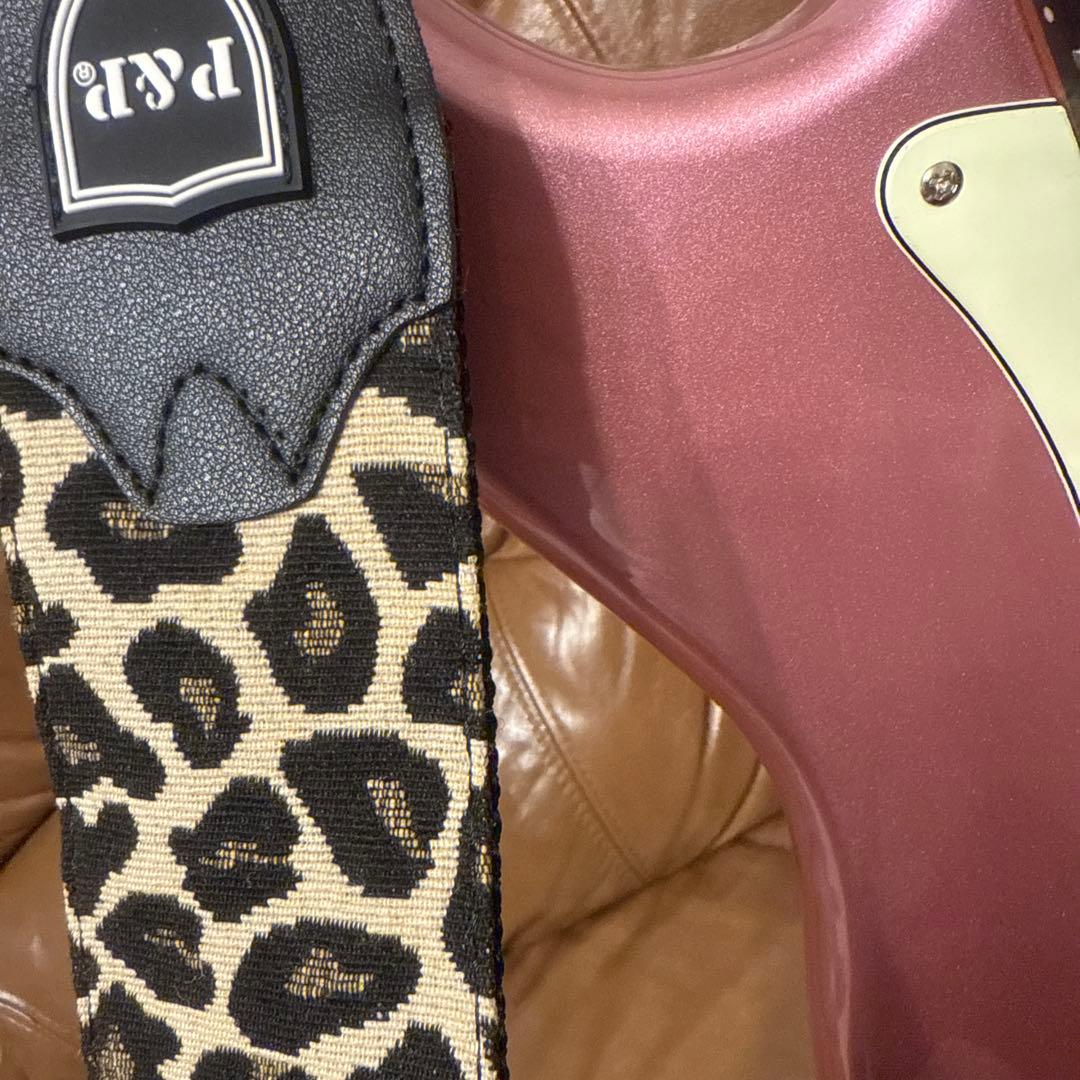 ほぼ未使用⭐︎バッカス BACCHUSエレキギターピンク初心者セット⭐︎