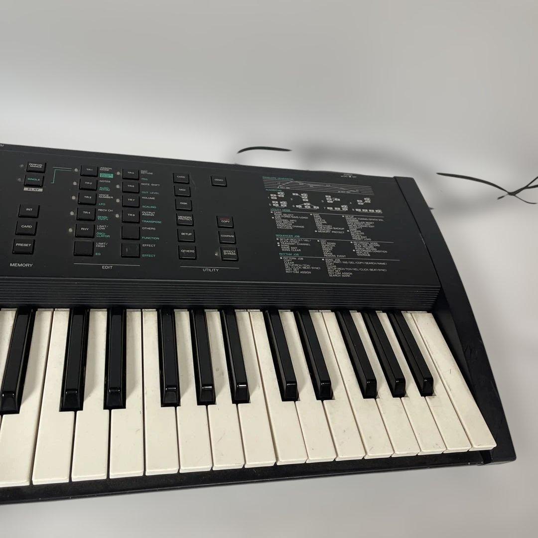 ヤマハ YAMAHA V50 シンセサイザー　367